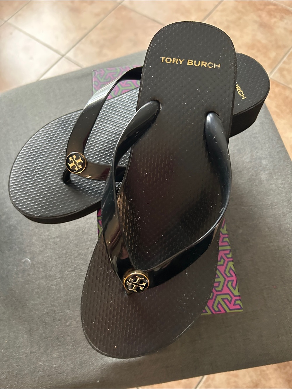 Tory Burch Black Glossy Logo platform Jelly Flip Sandals with box.
